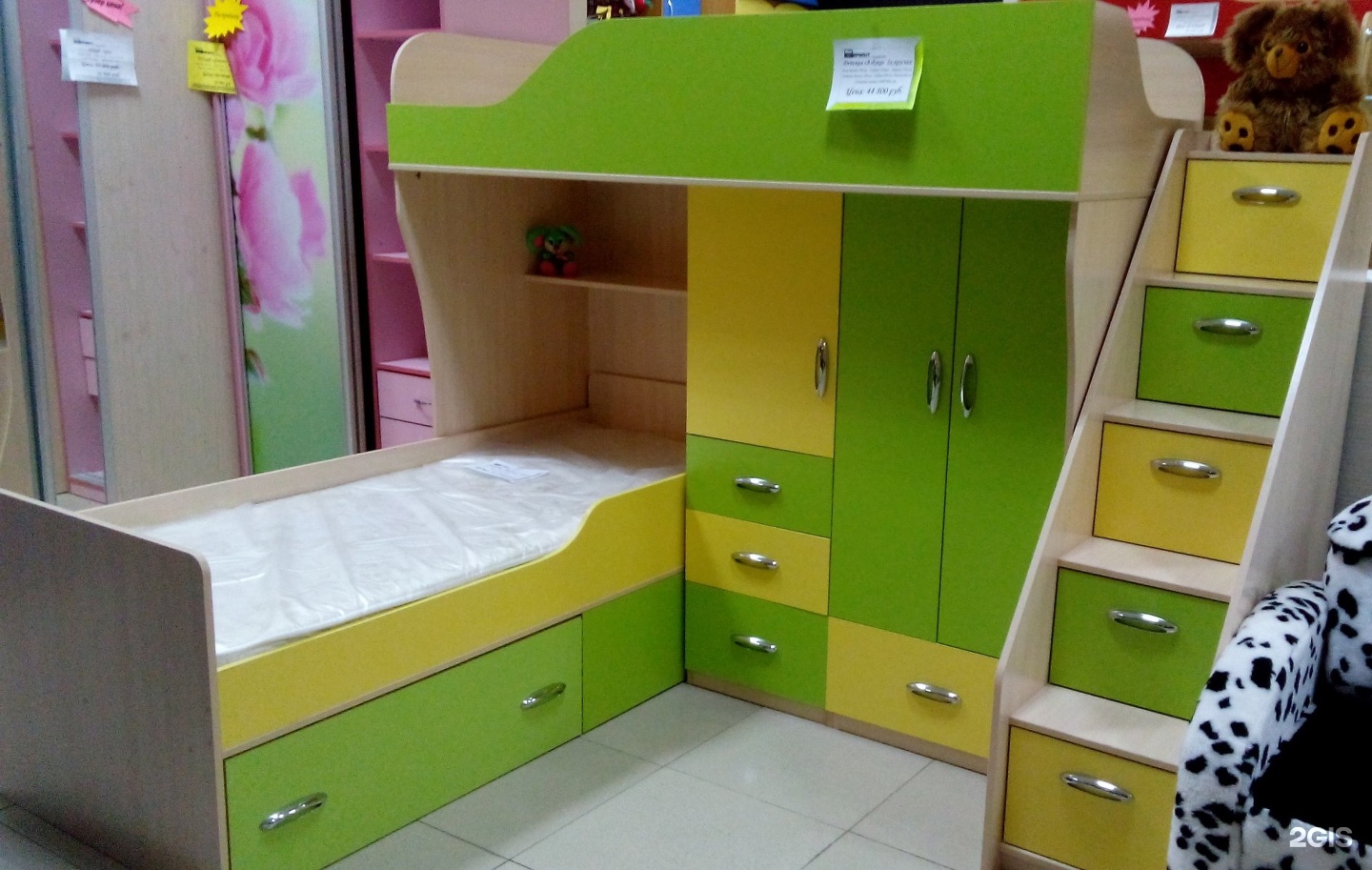детская 2х ярусная кровать со шкафом