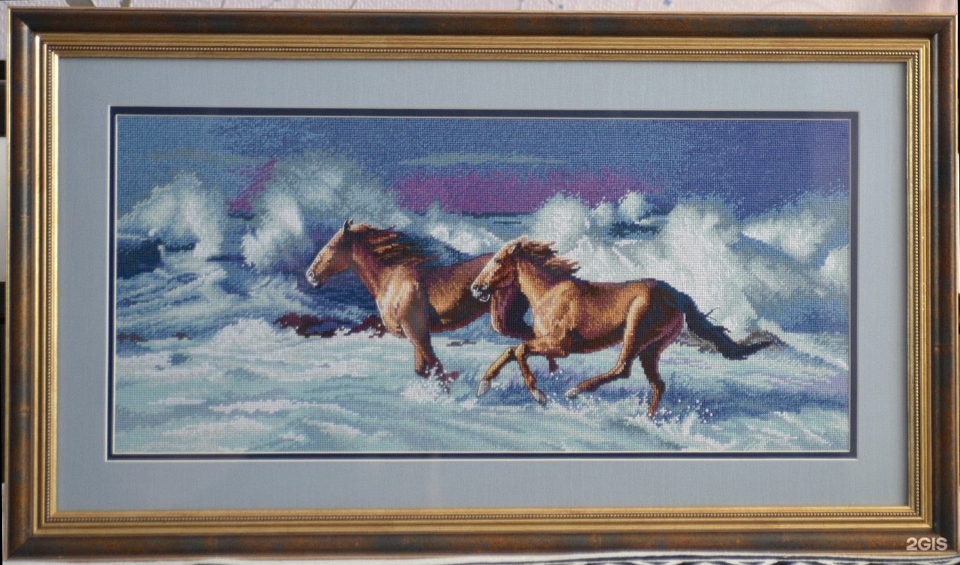 Вышитая картина Бегущие по волнам,Животные ручной работы,картина вышитая крестом,животные,готовая работа,лошади...