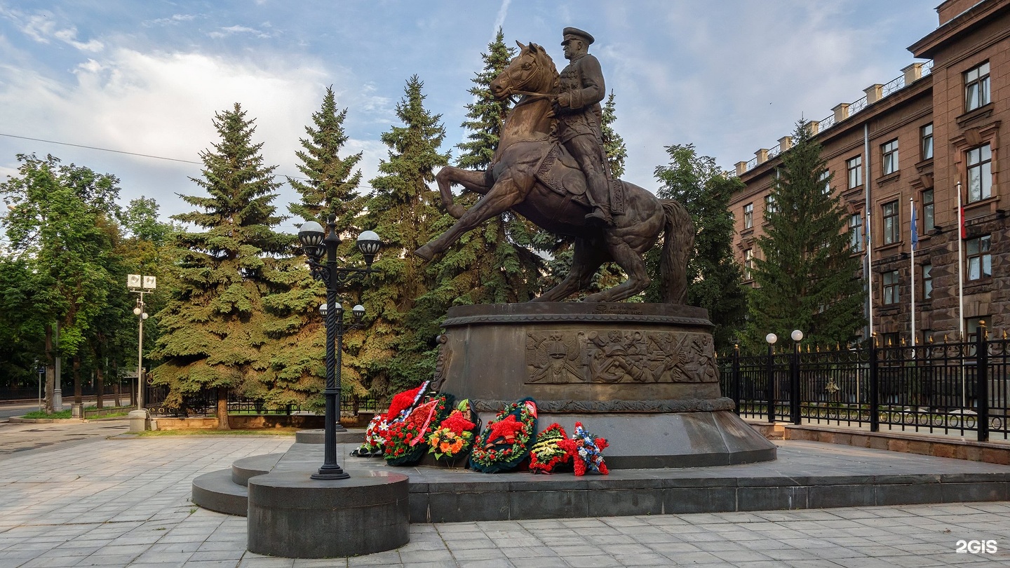 Памятник Жукова Екатеринбург