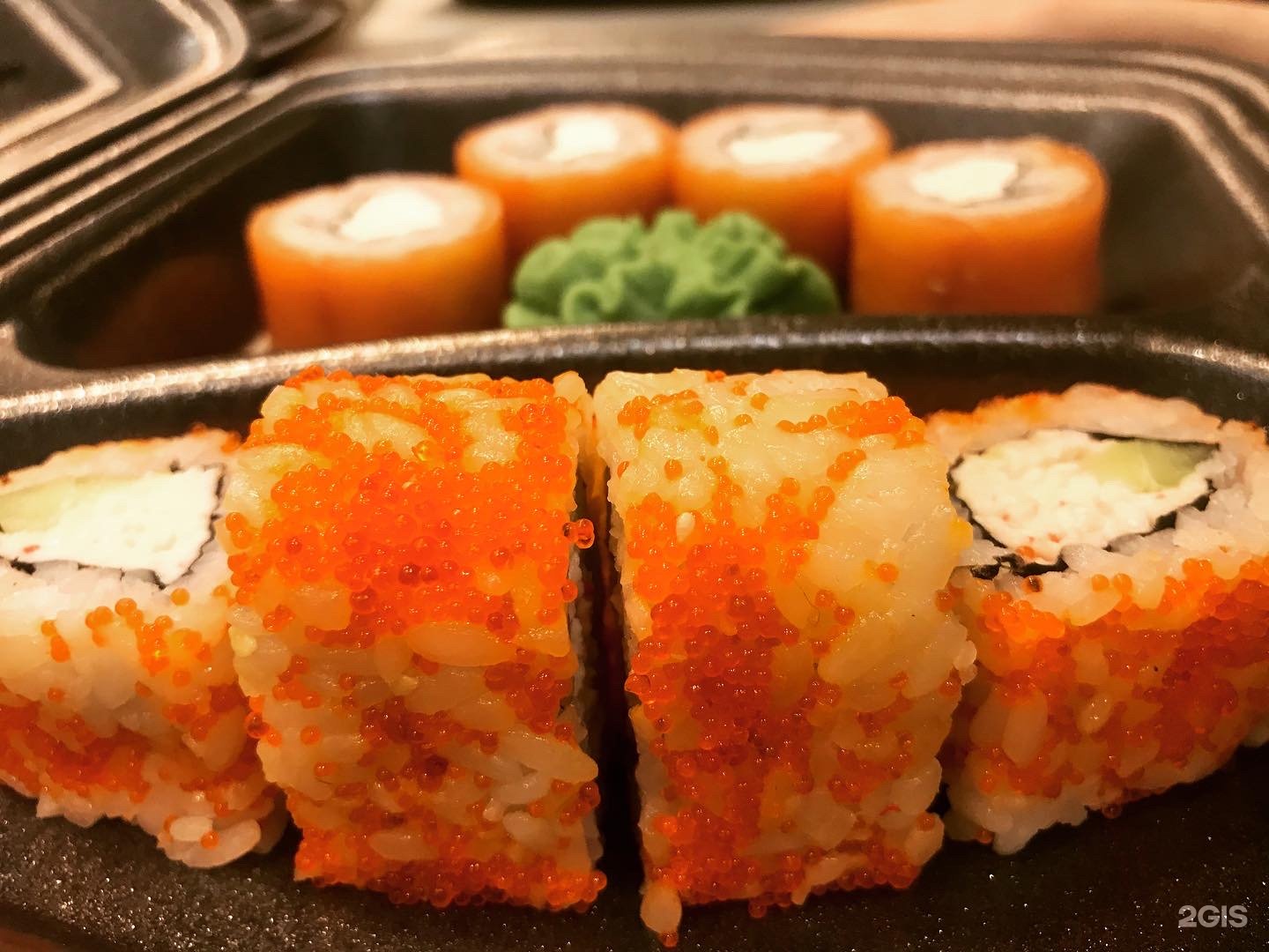 Сайт суши ем. Суши ел Уфа. Ест суши. Гяру кушают суши. Суши ел Бакал.