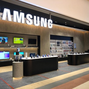 Фото от владельца Samsung, фирменный магазин