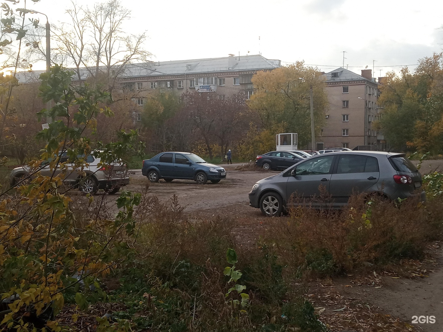 Автостоянка южный. Южный бульвар 13 Челябинск. Южный бульвар 1 Челябинск. Южный бульвар 15 Челябинск. Южный бульвар 2 Челябинск