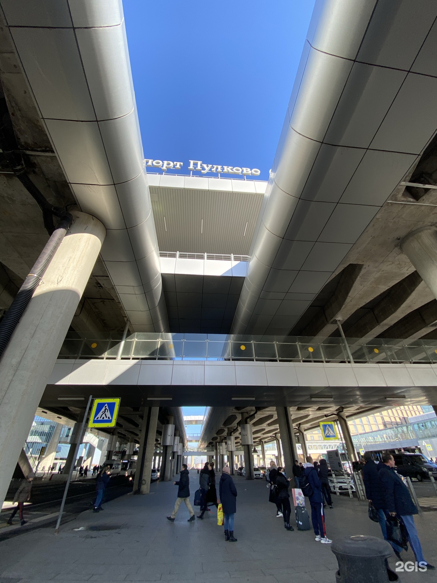 Шоссе аэропорта. Пулковское шоссе 41. Pulkovo Airport Пулковское шоссе, 41, лит.за Surat. ЖД платформа аэропорт Санкт-Петербург, Пулковское шоссе фото. Терминал Пулково фото с посадки.