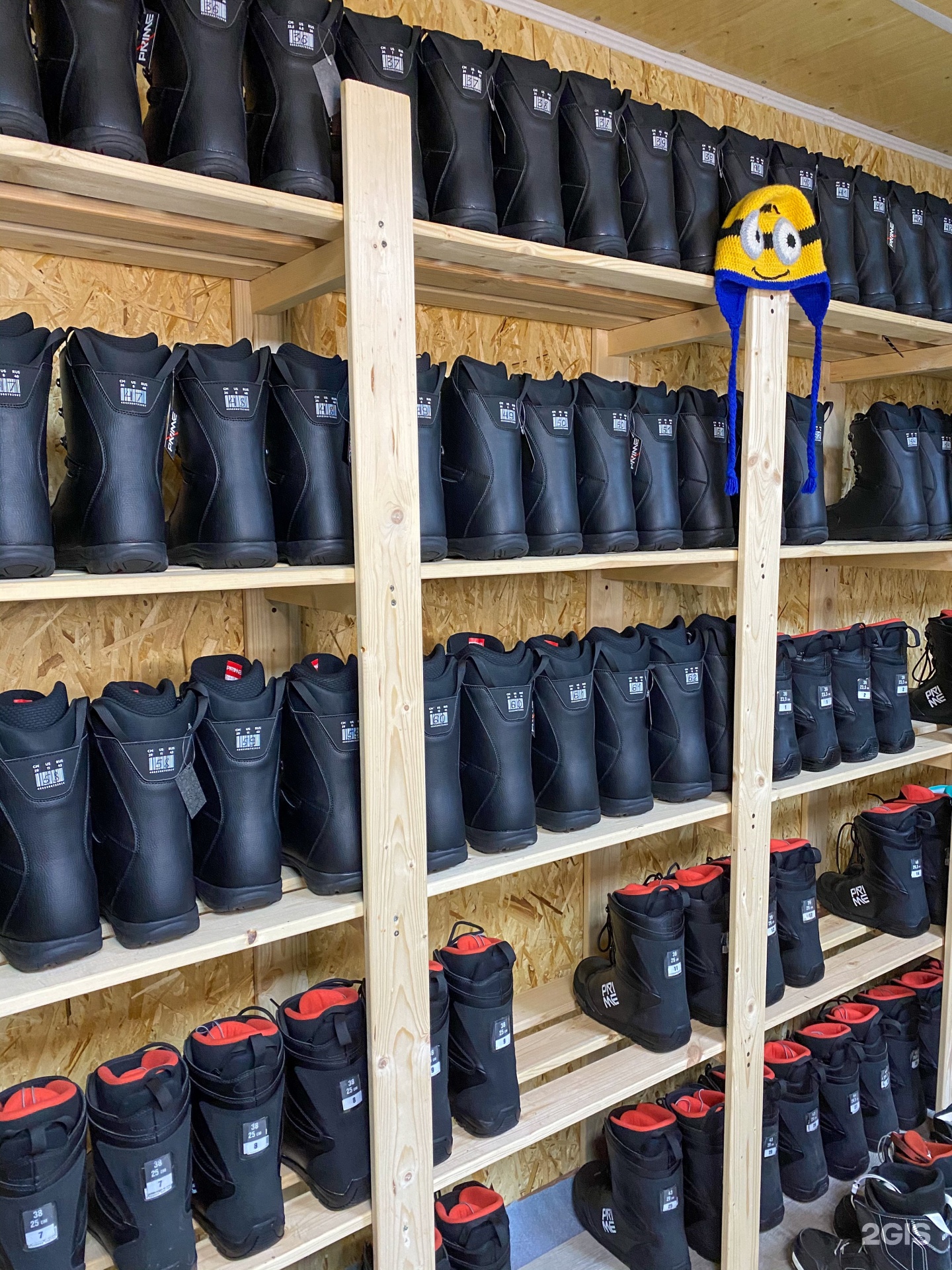 прокат лыж и сноубордов. магазин лыж. прокат сноубордов. протест прокат краснодар. протест фирма одежда.