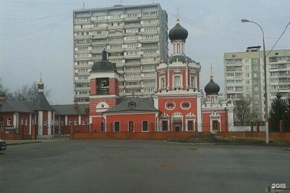 Храм живоначальной в конькове