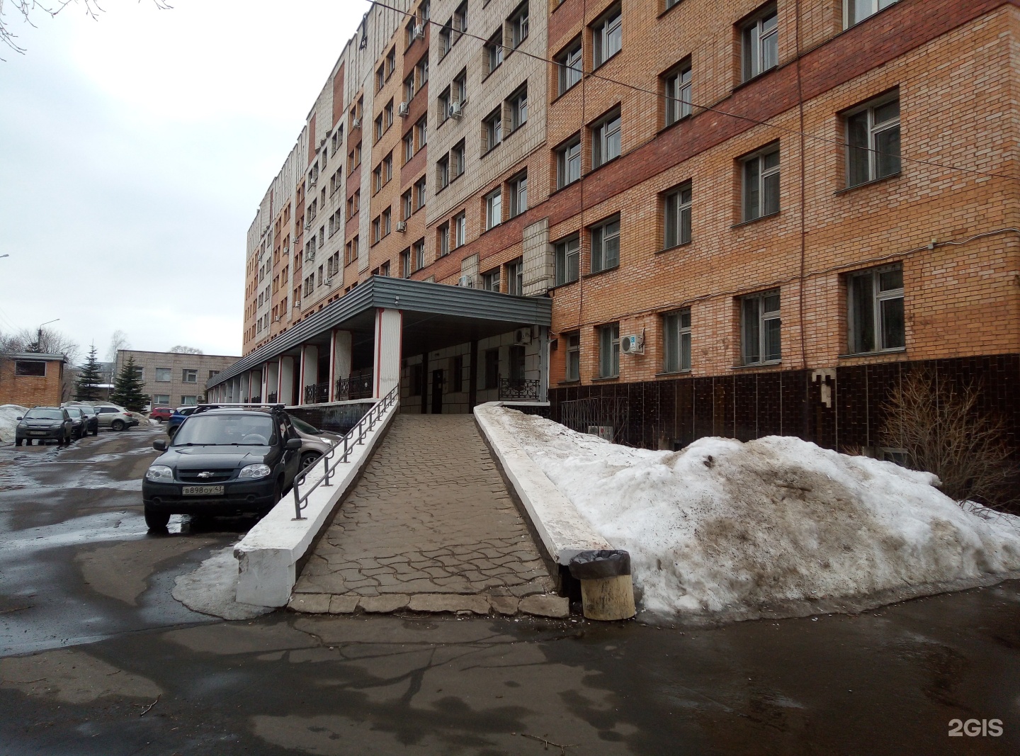 Мрт жд больница киров. Октябрьский проспект 151 Киров. Октябрьский проспект 151 Киров ЖД больница. Октябрьский проспект 135 Киров. Октябрьский проспект 109 Киров