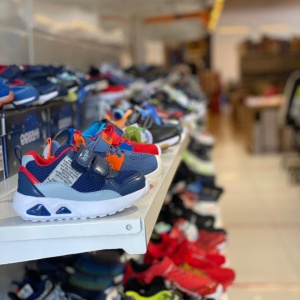 Фото от владельца Кенгуру, магазин обуви для детей и подростков