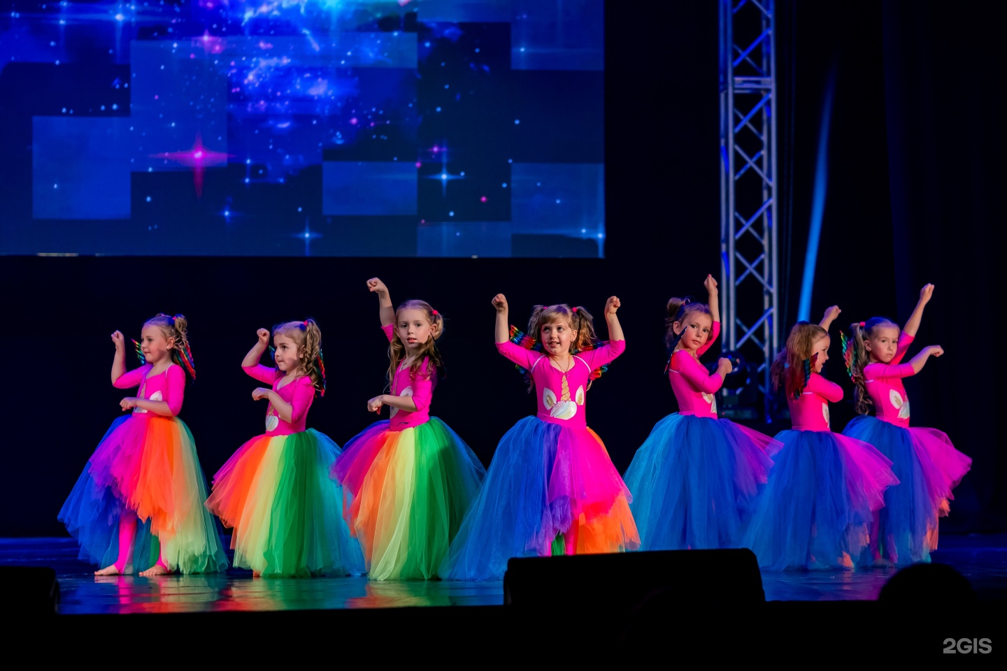 школа восточного танца бисер белгород. студия танца дом белгород. контемпорари танцы на тнт. ютуб белгород танцы. стиль танцевальный коллектив санкт-петербург.