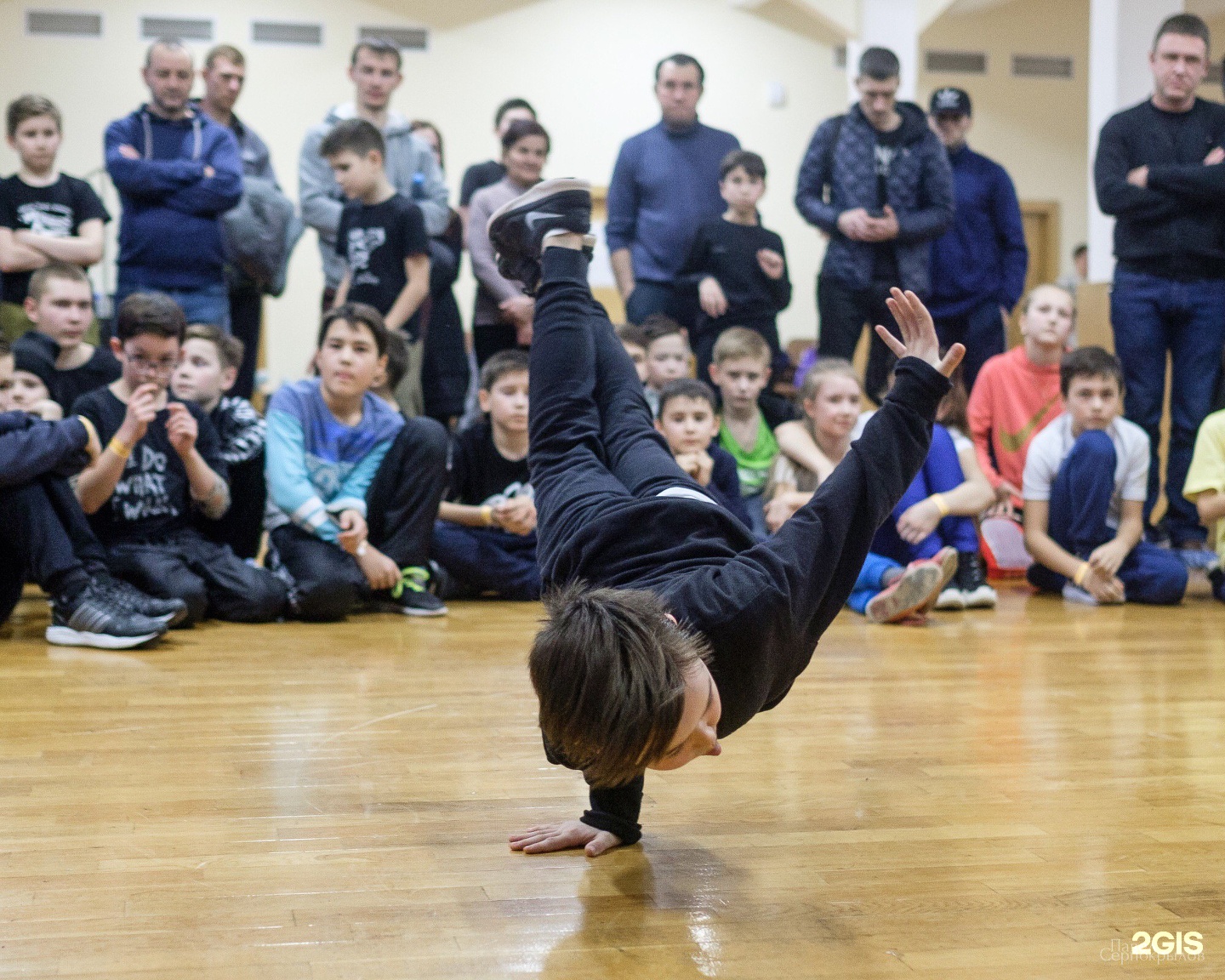 School warriors. Школа брейк данса Казань. Брейк данс. Брейк данс Warriors. Горно Алтайск школа брейк данса ул Проточная.