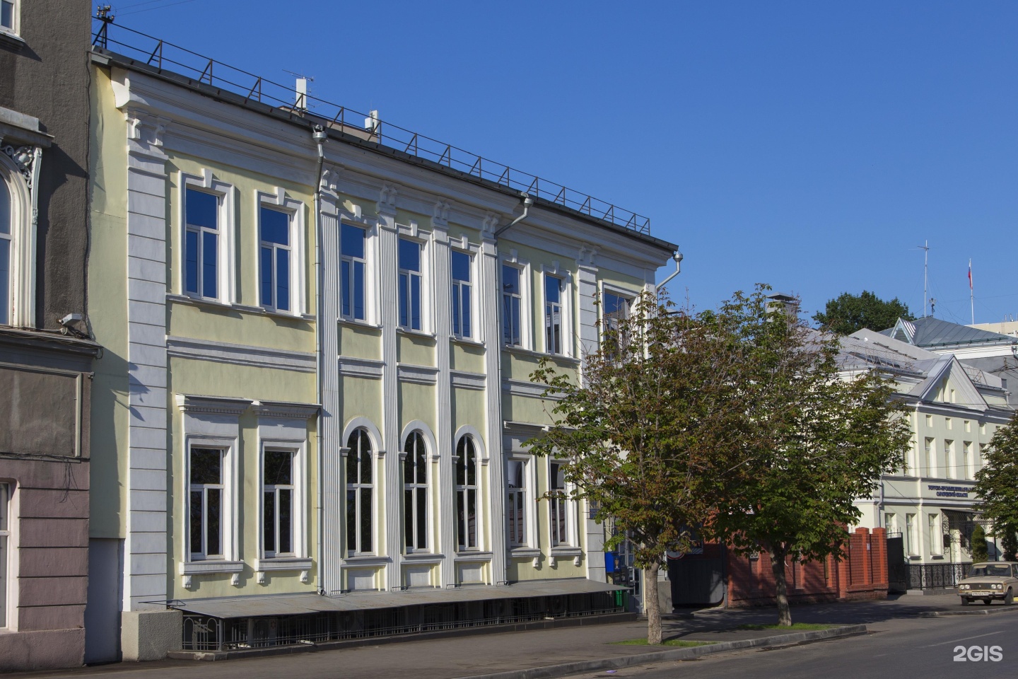 Саратовский городской. 2.Саратовская городская Дума. Улица Первомайская 74 Саратов.