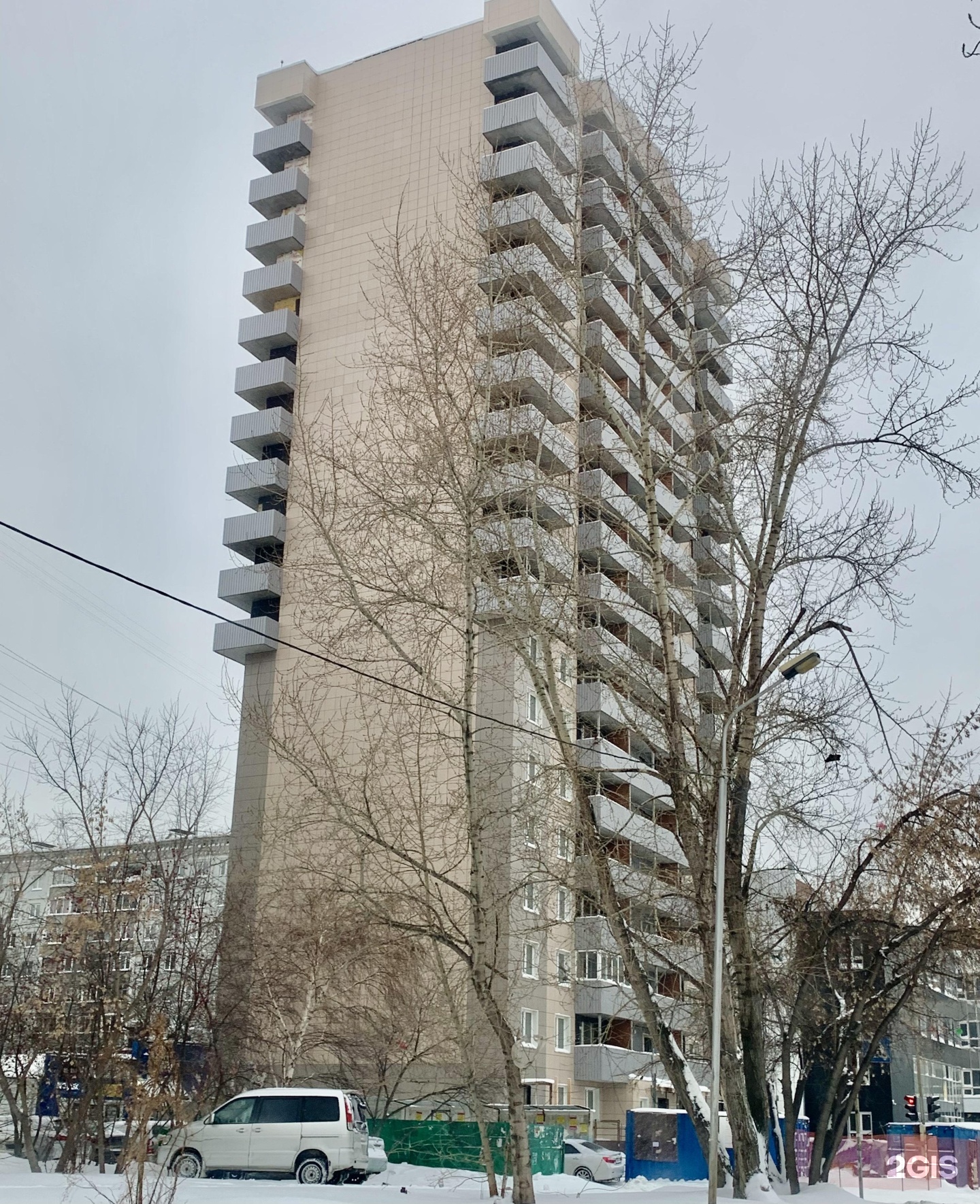 Ул. Ул. Кропоткина 130 новосибирск. Кропоткина 130 новосибирск. Кропоткина 130/5 тц плехановский.