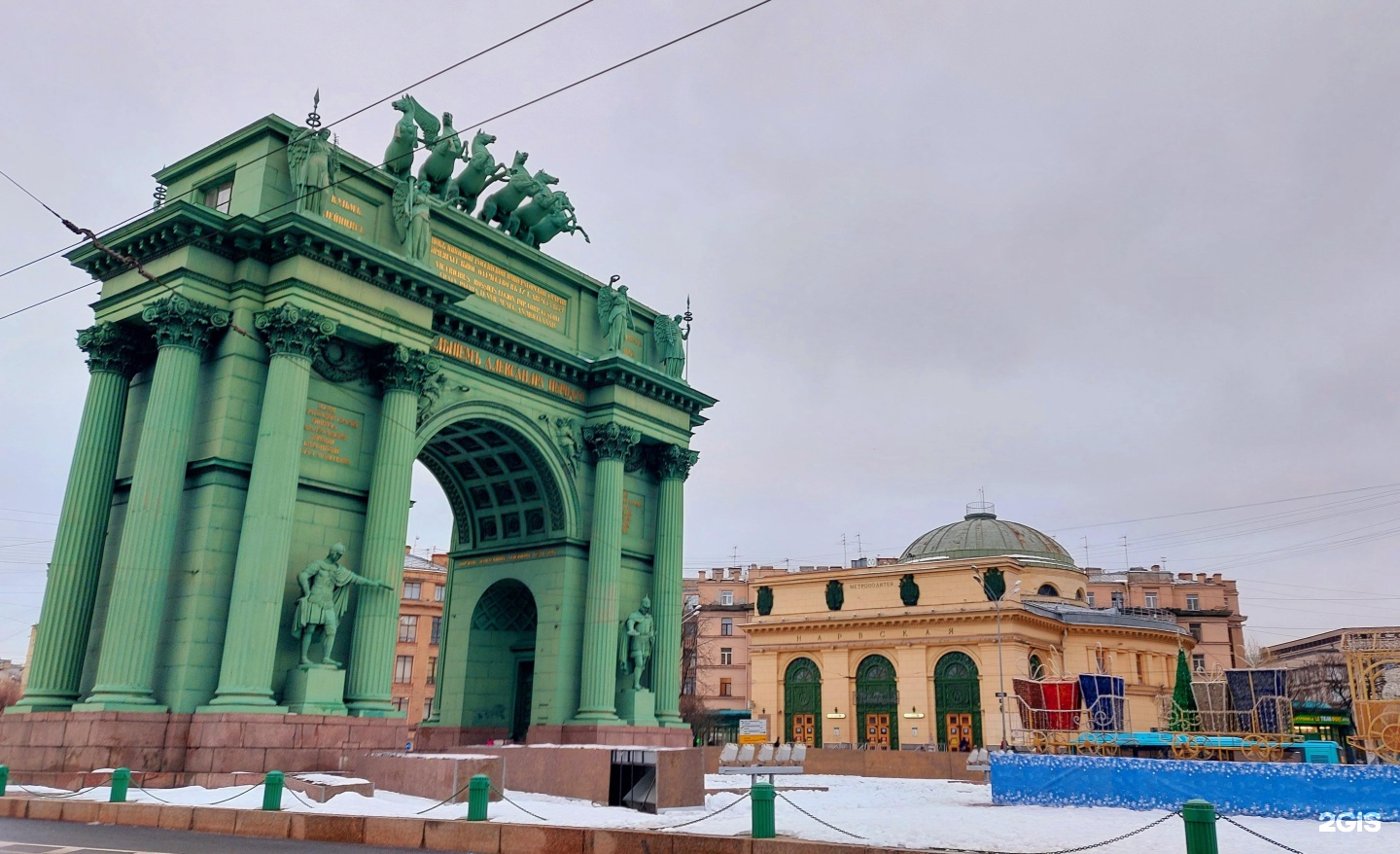 Площадь стачек спб