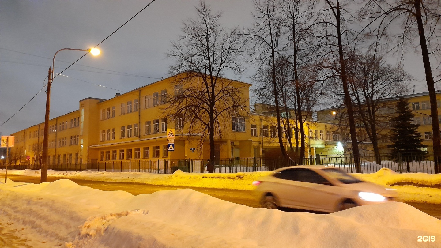Школа 327 невского. Школа 327 Невского района. Школа 327 Невского района вид сверху.