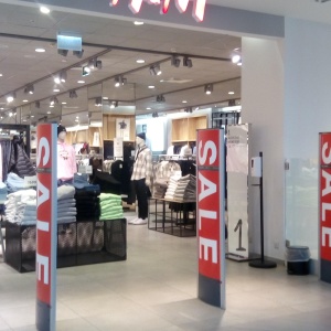 Фото от владельца H & M, сеть магазинов одежды