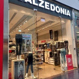 Фото от владельца Calzedonia, сеть магазинов чулочно-носочных изделий