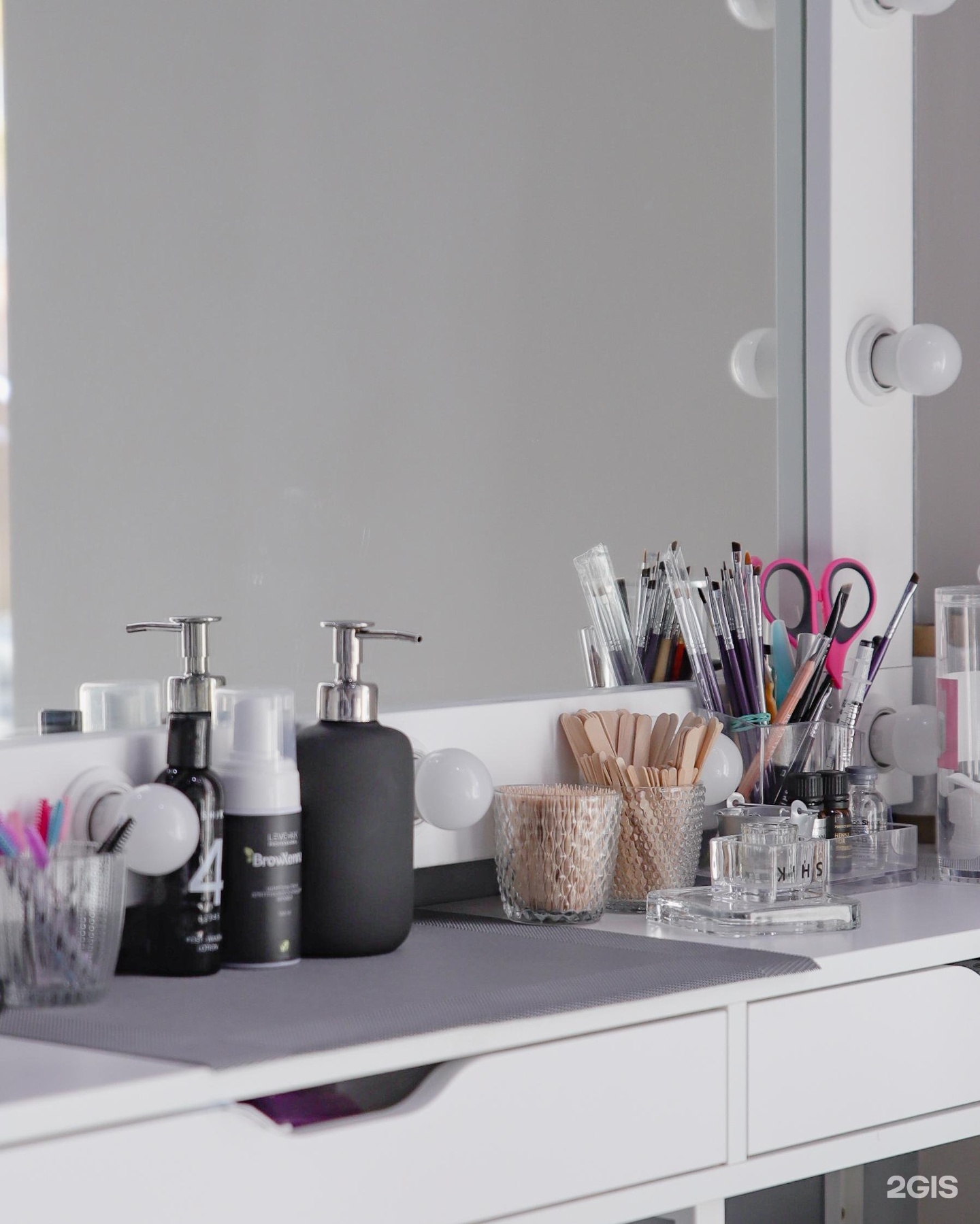 Basic beauty домодедово тц сфера. Basic beauty коммунарка. Basic beauty коммунарка. Бейсик бьюти в коммунарке. Парикмахерская коммунарка липовый парк.