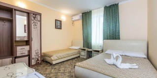 Лазаревское: Гостевой дом Белая березка