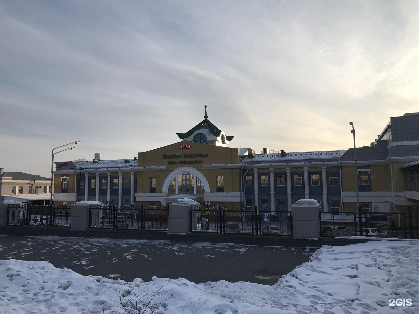Вокзал Улан-Удэ. Железнодорожный вокзал Улан-Удэ в 1938. ЖД вокзал Улан-Удэ фото. Аэропорт Улан Удэ и ЖД вокзал. Телефон жд вокзала улан