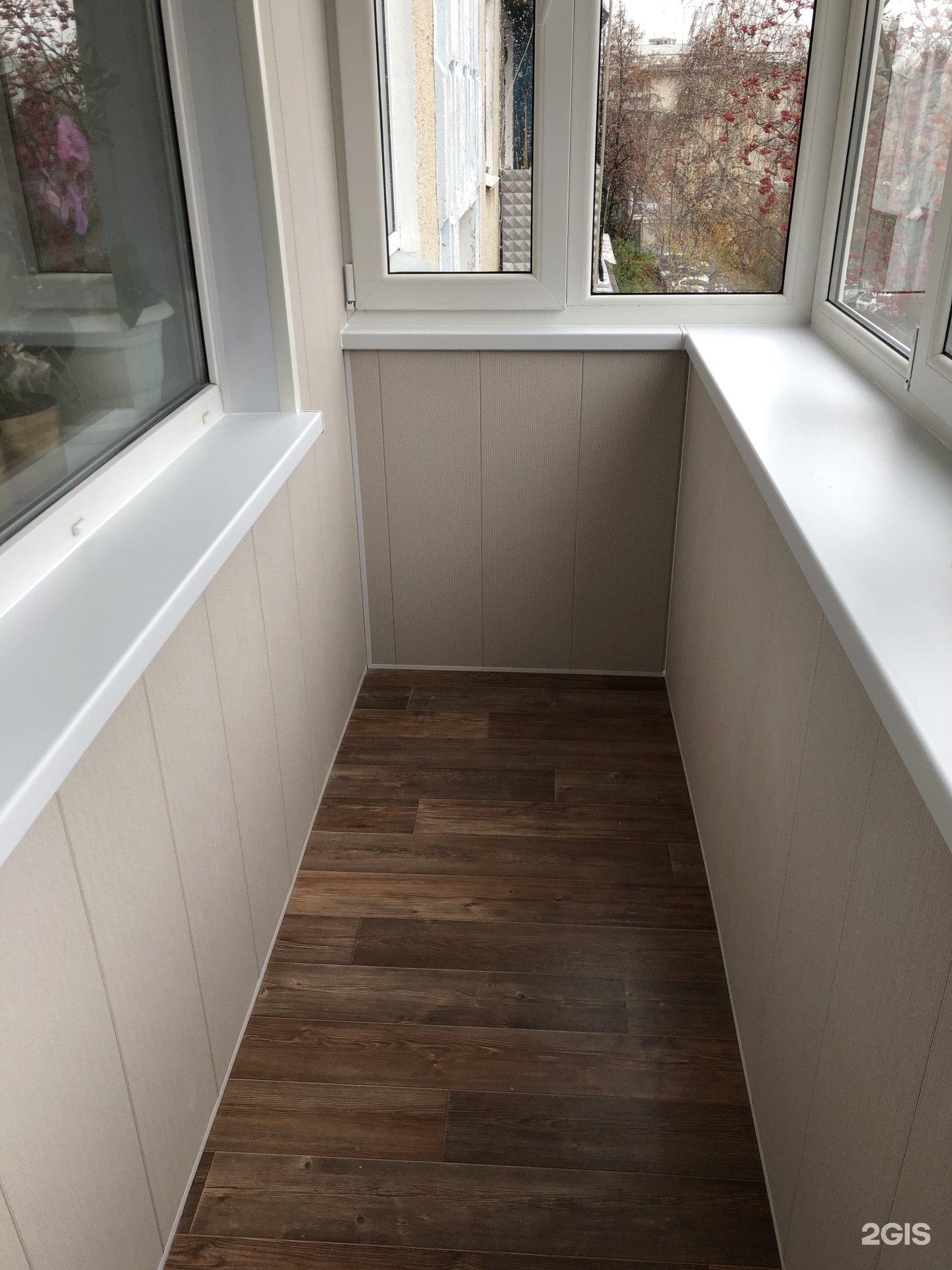 Окна челябинск. Окна маркс. Оконный сервис. Дом музей булата окуджавы в нижнем тагиле. Балкон рязань.