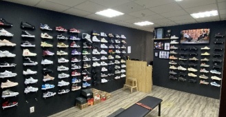 Sneaker house cheap