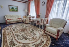 Отель Тыгын Дархан в Якутске