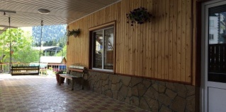 Домбай: Отель Старый клен