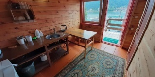 Иогач: Отель Два капитана