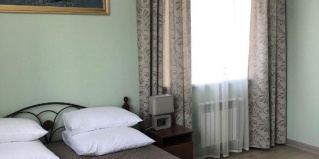 Красноярск: Отель Зелёный дом