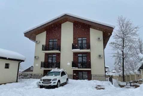 Красная Поляна: Гостевой дом Alba inn apartments