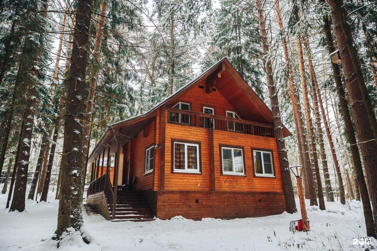 Истринское водохранилище домики. Истра Лопотово база отдыха. Istra Cottage. Istra Cottage база отдыха. Лопотово домики турбазы.