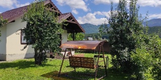 Манжерок: Коттедж House in the village