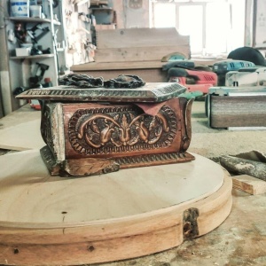 Фото от владельца Добрый Жук, мастерская по реставрации и изготовлению деревянной мебели