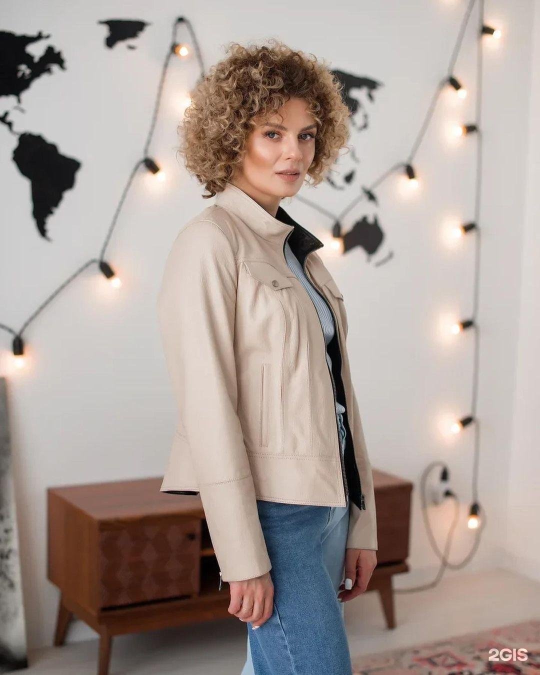 Чепрак юфть. Куртка с мехом. Магазин курток великий новгород. Меховые изделия. Шкуры шадринска.