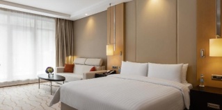 Эстосадок: Отель Сочи Марриотт Красная Поляна