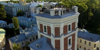 Пушкин: Отель Певческая башня