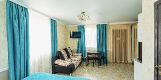 Морозовский: Гостевой дом Ясенская коса-Азовская краса