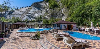 Адербиевка: Отель Лесная заимка