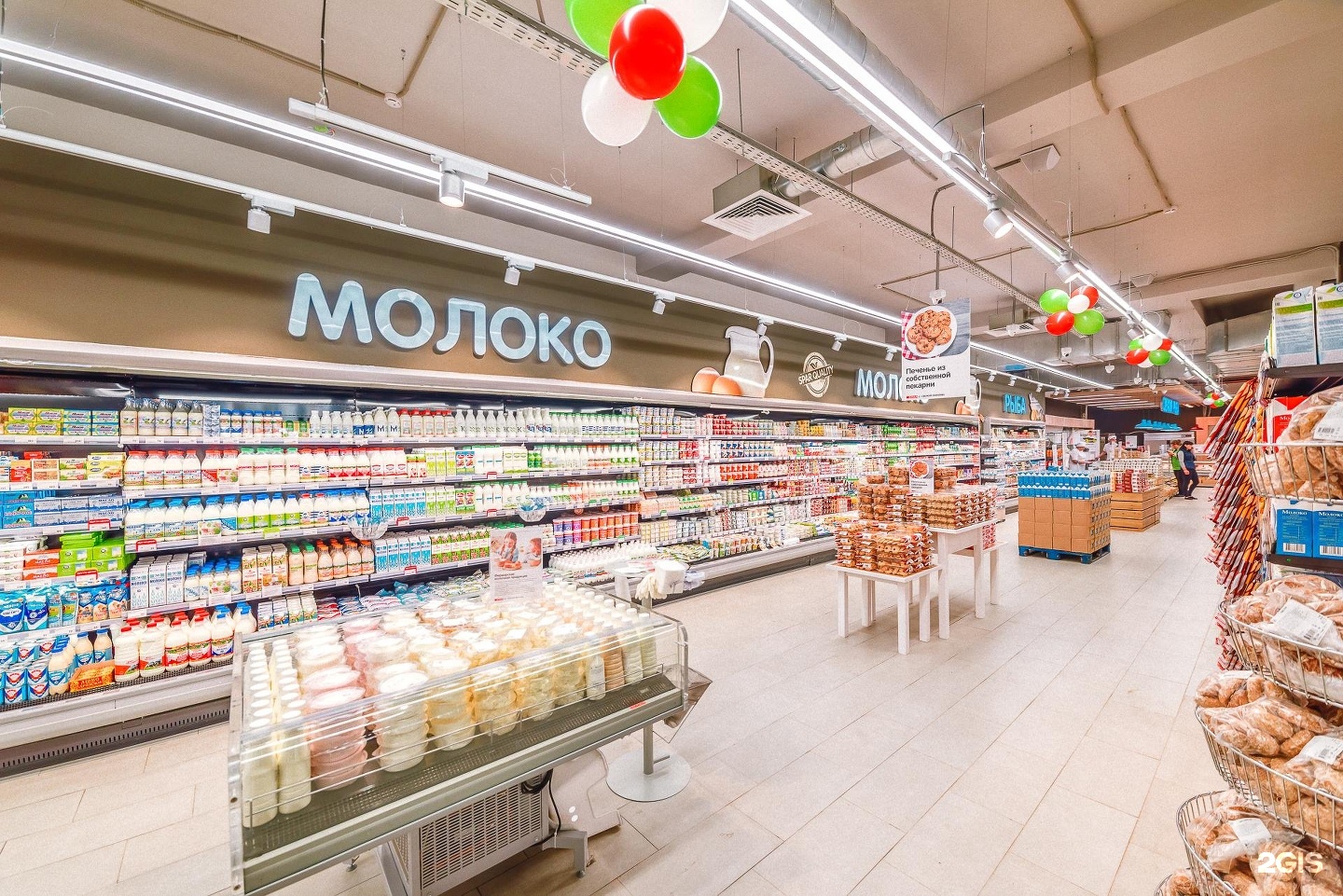 Спар на московском. Eurospar супермаркет. Евроспар Сестрорецк. Евроспар Алтуфьево. Eurospar ул. Лескова, 16 фото.