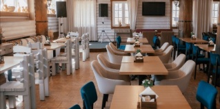 Великий Новгород: Глэмпинг ЮРЬЕВСКОЕ ПОДВОРЬЕ country club