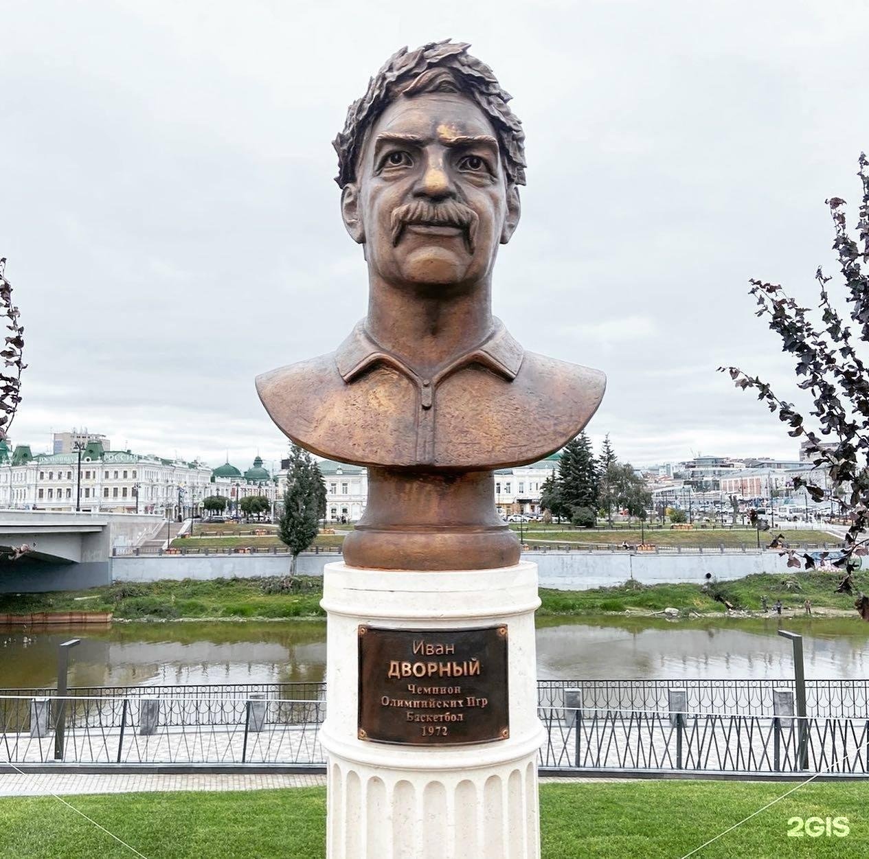 Чем славится омск. Аллея спортсменов Омск. Аллея олимпийцев Омск. Омские знаменитости. Аллея спортсменов 2023 Омск.