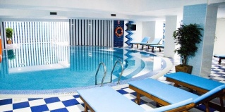 Алматы: Отель Ramada by Wyndham Almaty
