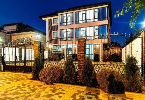 Коттедж Sanremo в Кабардинке