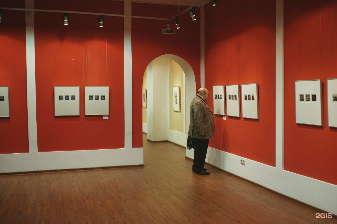 Центр культуры цк19 новосибирск. Цк 19 новосибирск. Музей емии. Цк 19. Цк 19 новосибирск.