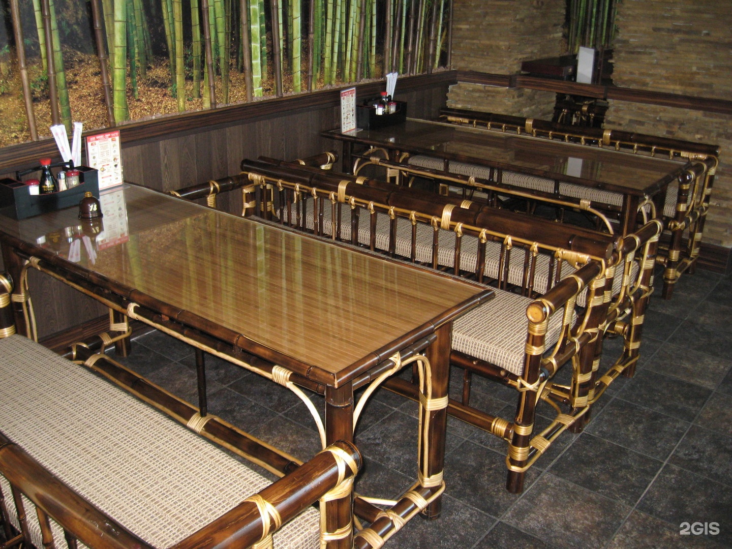 Комплект мебели из бамбука