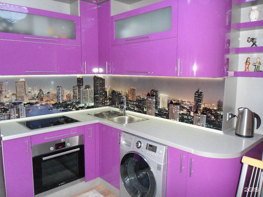 Авито верхняя салда купить. Кухня фиолетовый металлик. Фиолетовые кухни угловые. Сиреневые кухни угловые. Кухня в фиолетовом цвете.