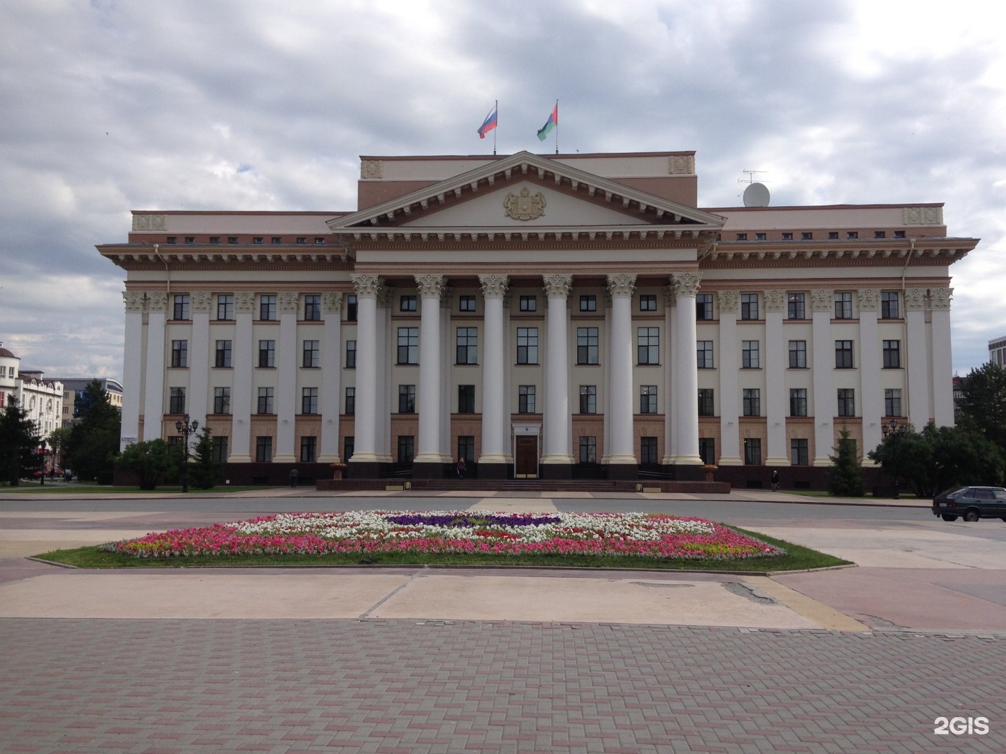 Правительство тюменской. Правительство Тюменской области Володарского 45. Тюмень здание правительства. Здание правительства Тюменской области. Володарского 45 Тюмень.