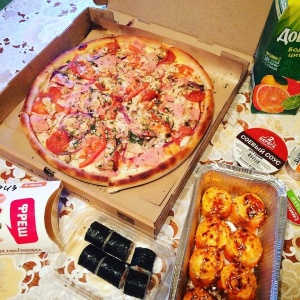 Фото от владельца 2 Берега, служба доставки пиццы, суши и ВОК