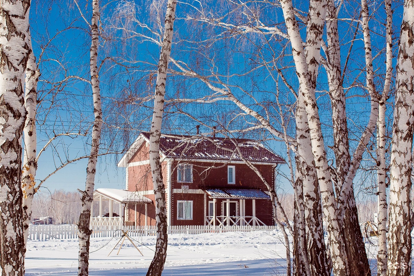 Красноярка омская область. Аист Красноярка. Красноярка Омск. Аист Красноярка Омск. Верх Красноярка деревня.