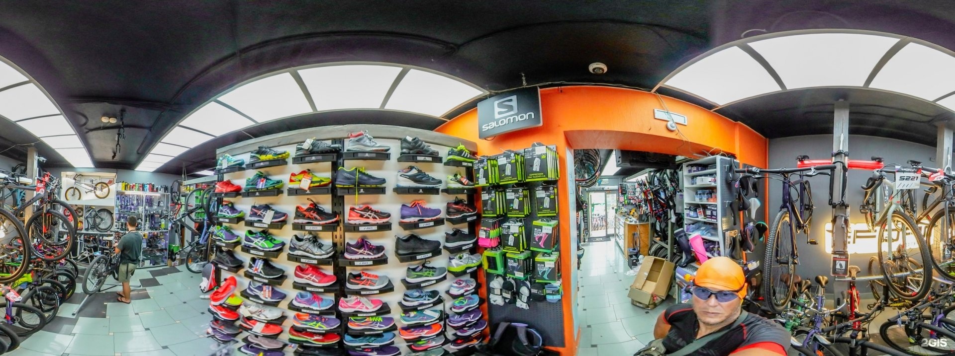 Новая атлетика. Новая атлетика. Магазин новая атлетика омск. Европа омск спортивный магазин. Магазин велосипедов.