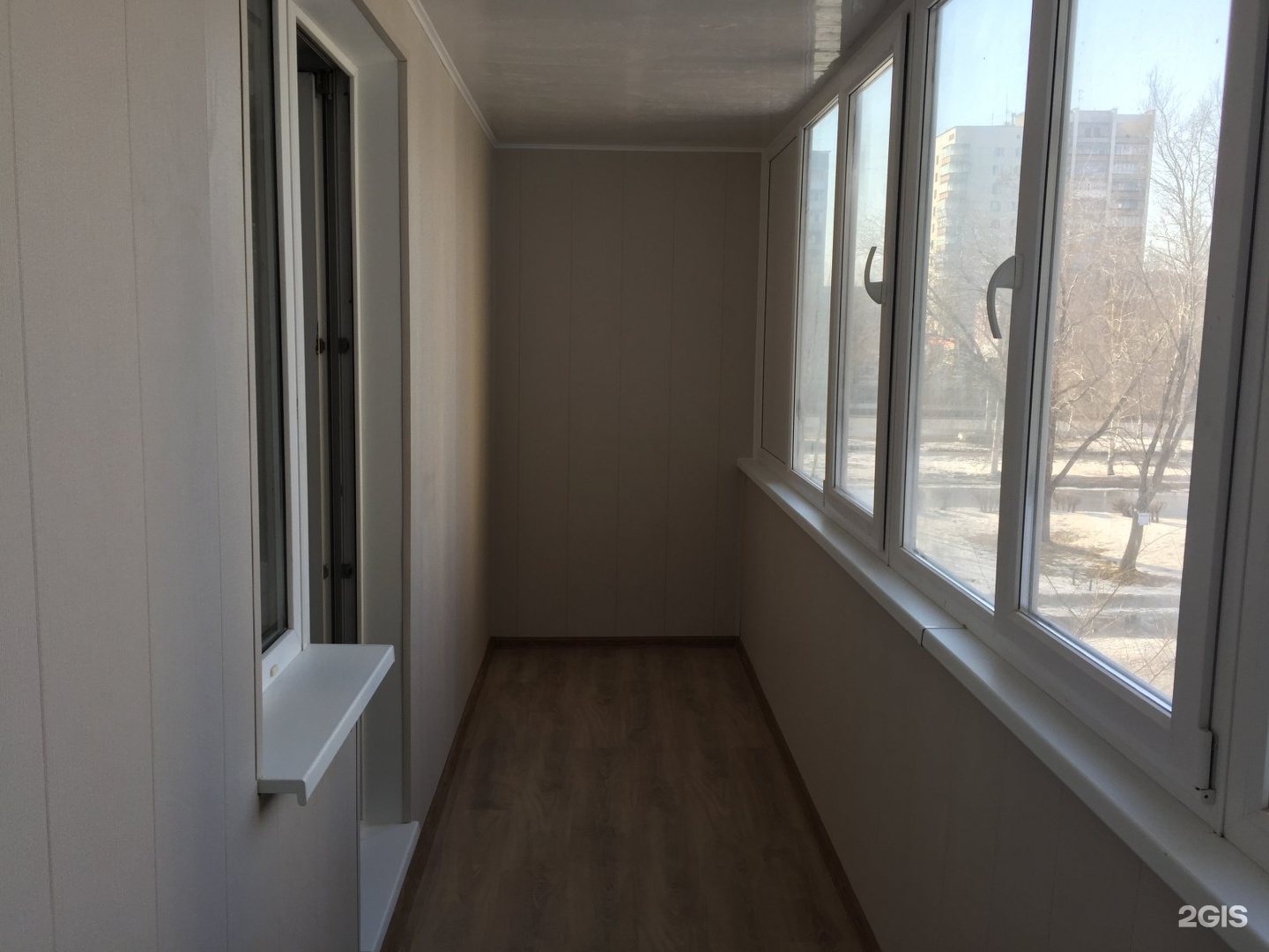 евробалкон. отделка балконов в магнитогорске. евро балкон снаружи. остекление балконов. евро балконы.